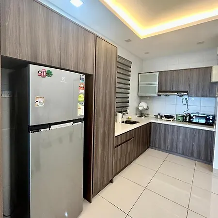 Damen Suite Subang Jaya Exterior photo