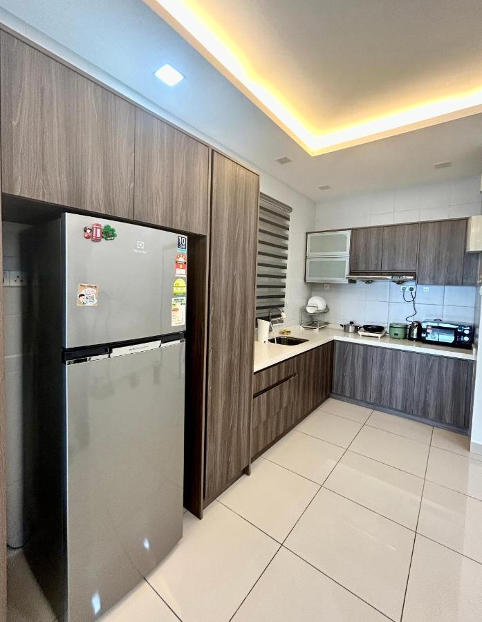 Damen * Subang Jaya