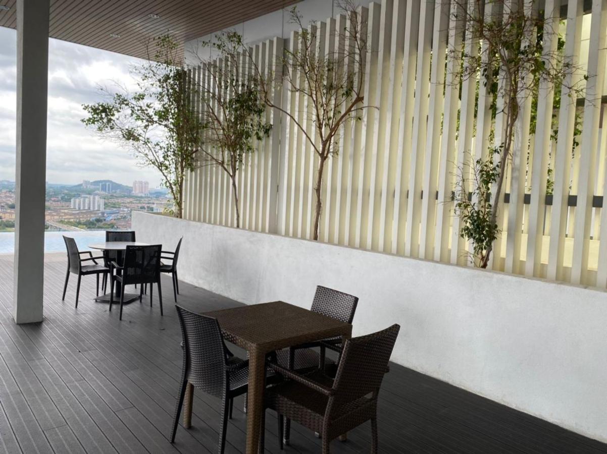 Damen Apartment Subang Jaya